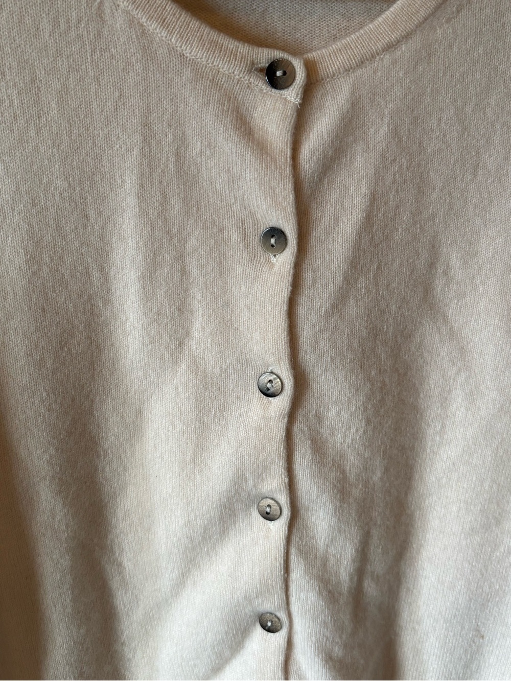 Mini Boden Cashmere size 8 Cream Button-Front Crewneck Cardigan - Picture 4 of 4